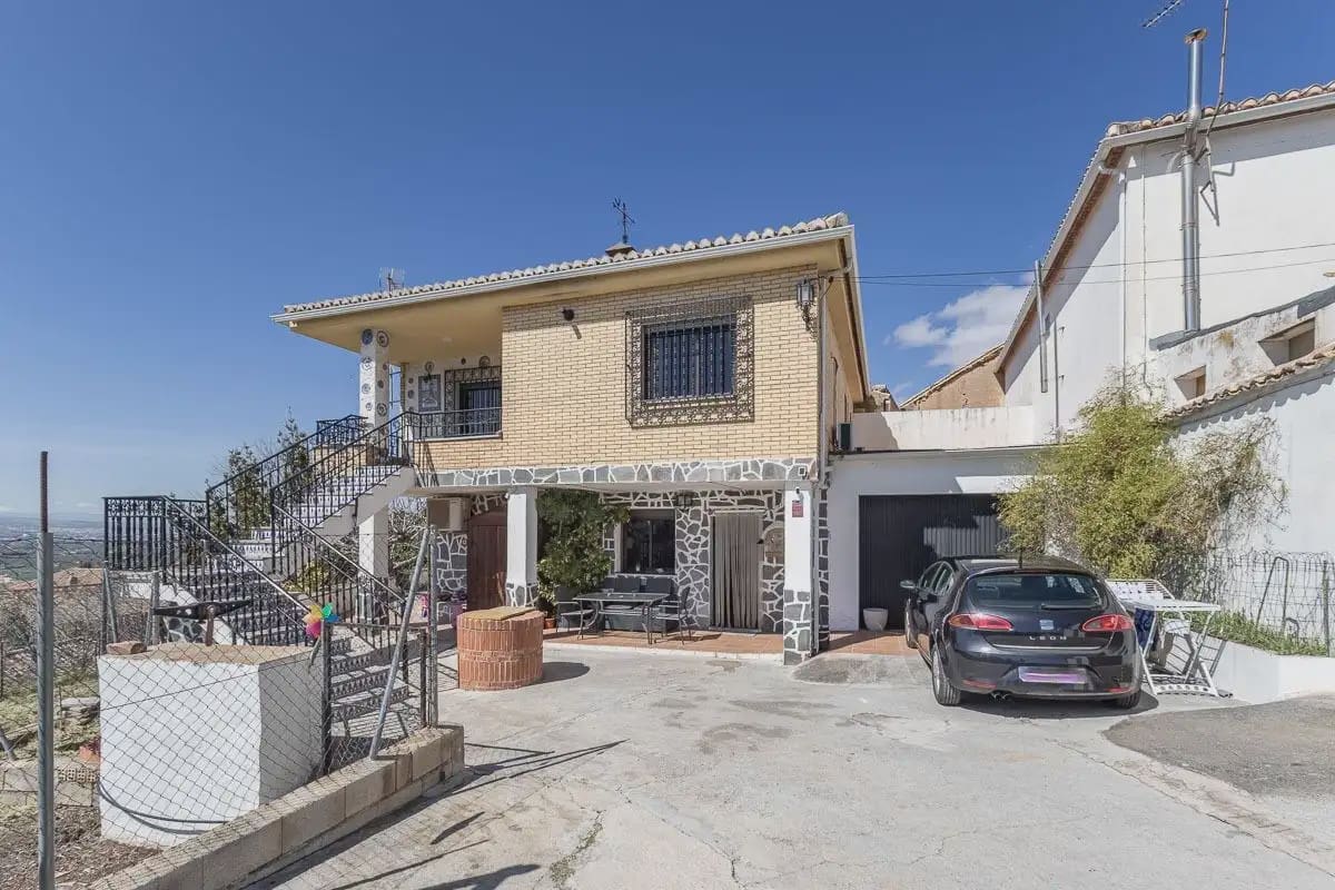 Villa zu verkaufen in Monachil mit Garage - 315.000 € (Ref: 9837482)