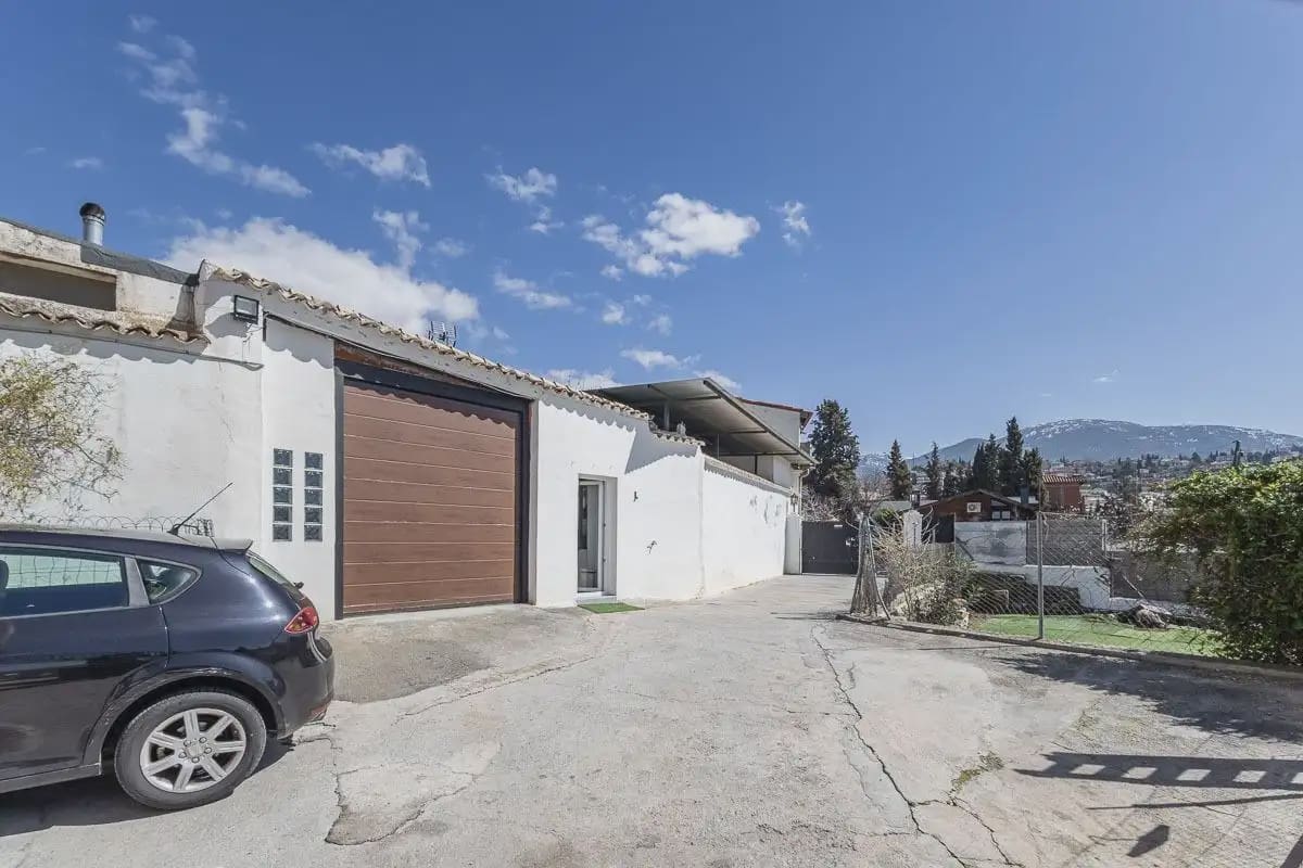 Villa zu verkaufen in Monachil mit Garage - 315.000 € (Ref: 9837482)