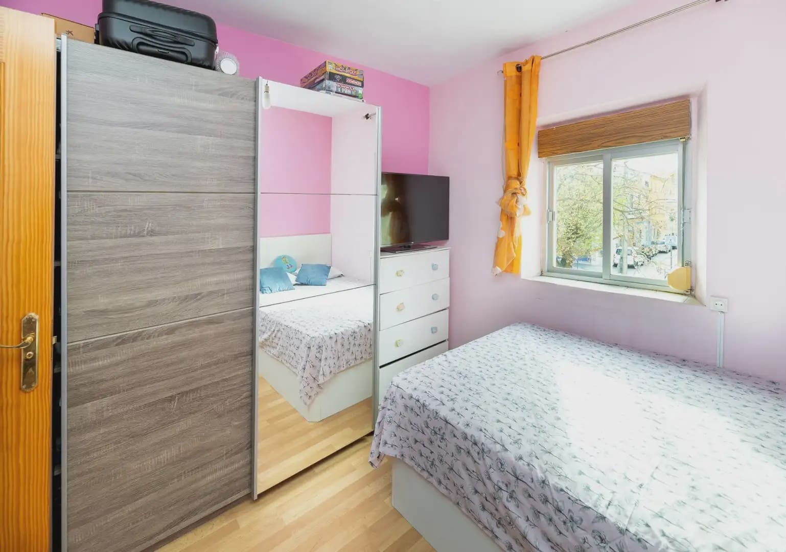 Lejlighed til salg i Granada by - € 190.000 (Ref: 9837483)