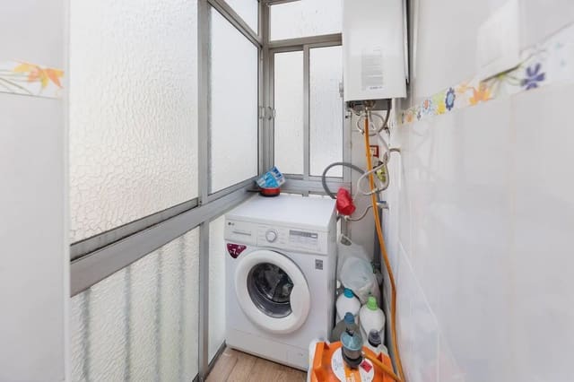 Lejlighed til salg i Zaidin, Granada by - € 190.000 (Ref: 9837483)