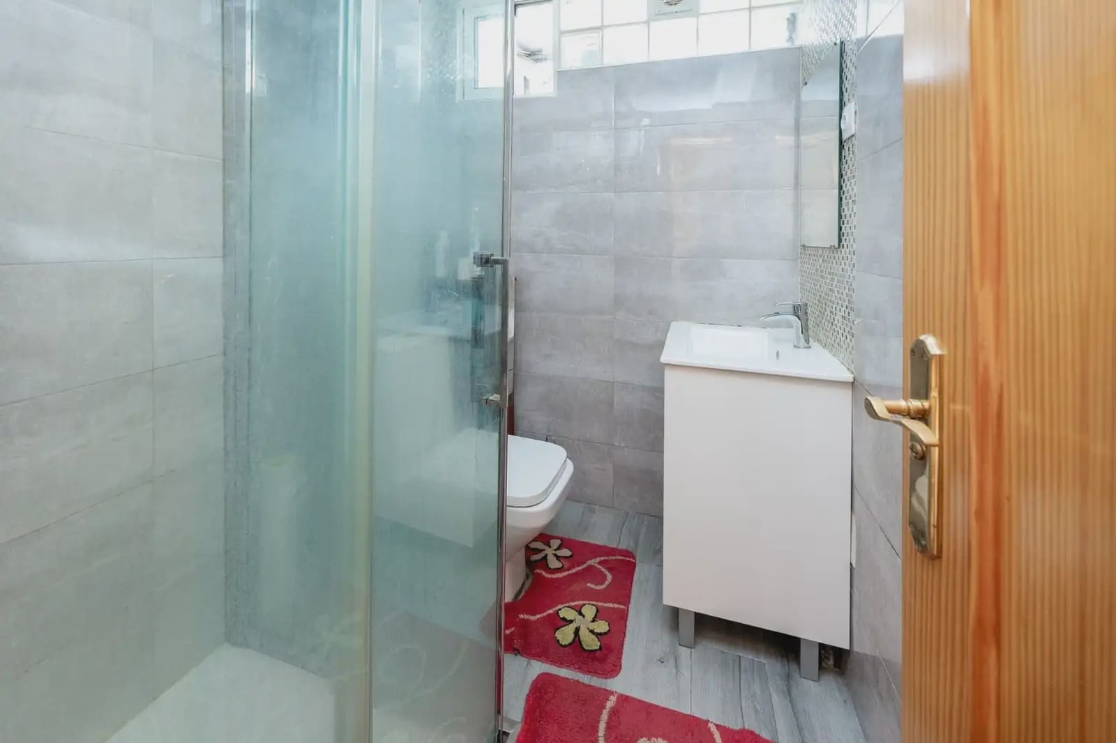 Lejlighed til salg i Granada by - € 190.000 (Ref: 9837483)
