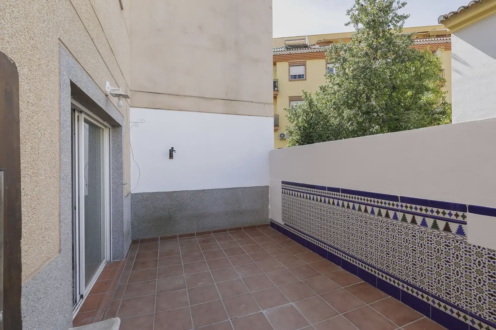 Lejlighed til salg i Ogijares med garage - € 230.000 (Ref: 9837484)
