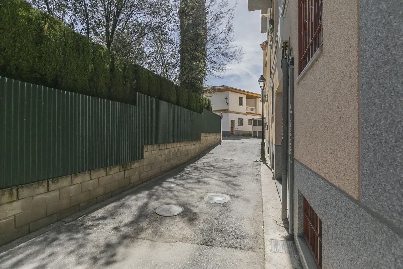 Lejlighed til salg i Ogijares med garage - € 230.000 (Ref: 9837484)