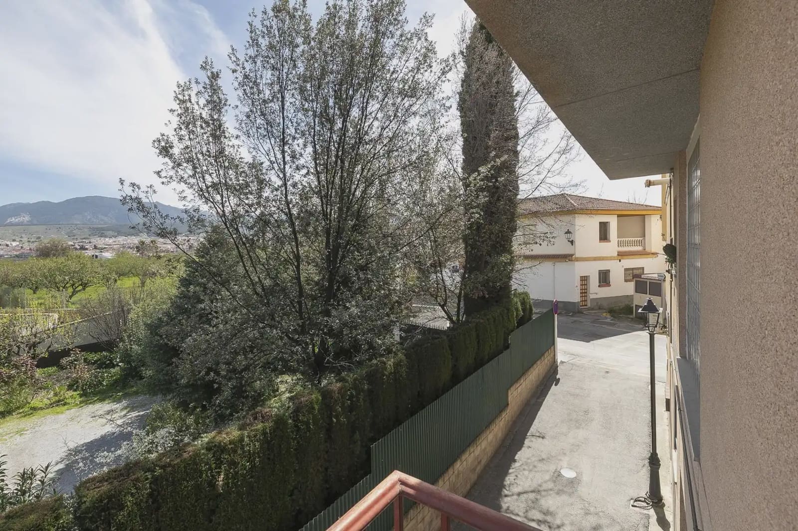 Lejlighed til salg i Ogijares med garage - € 230.000 (Ref: 9837484)
