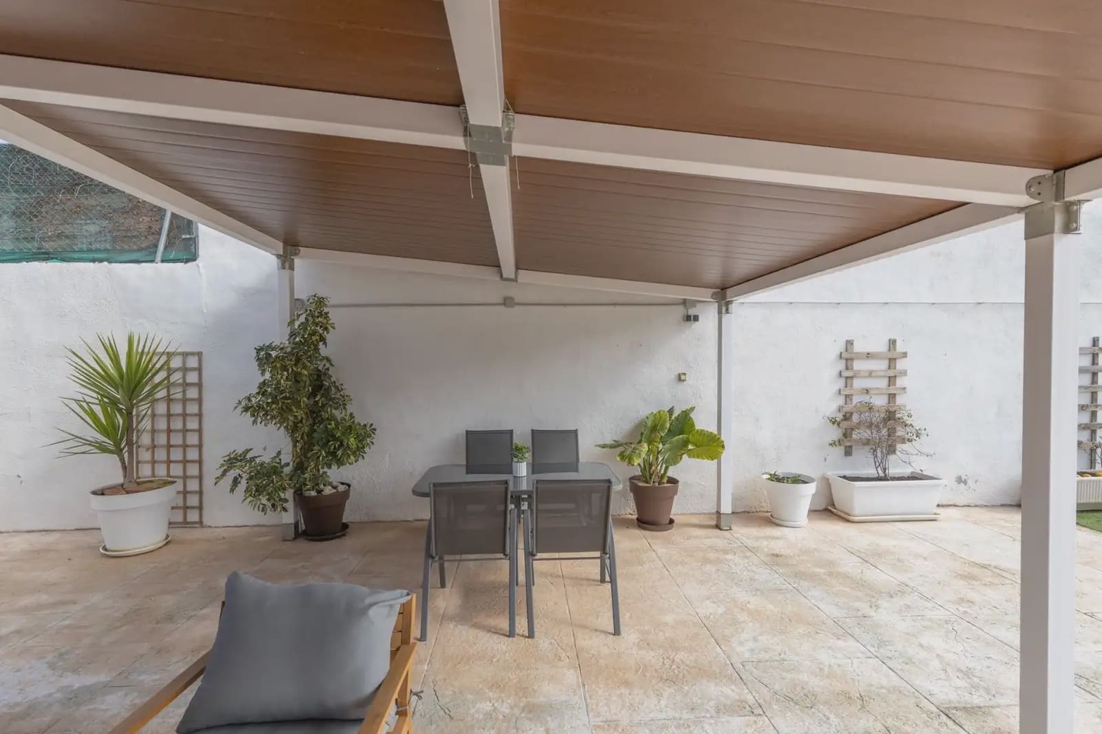 Villa/Maison à vendre à Otura avec garage - 369 000 € (Ref: 9837489)