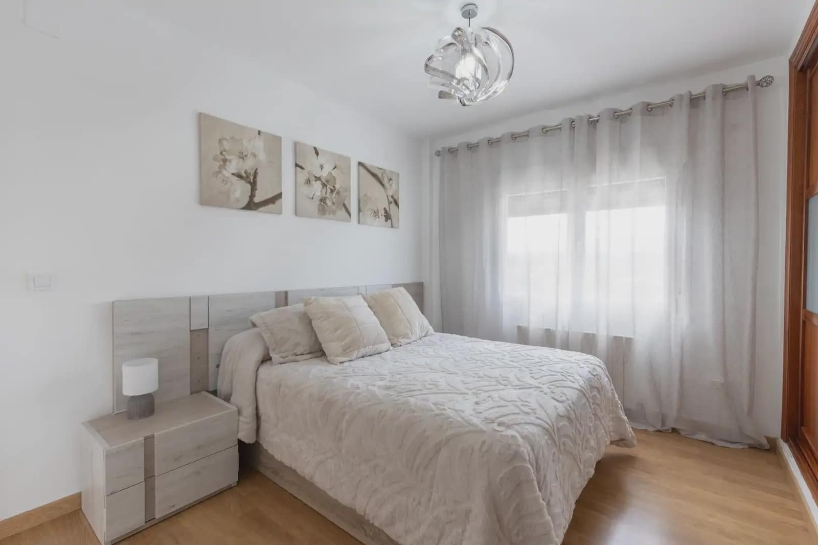 Villa/Maison à vendre à Otura avec garage - 369 000 € (Ref: 9837489)