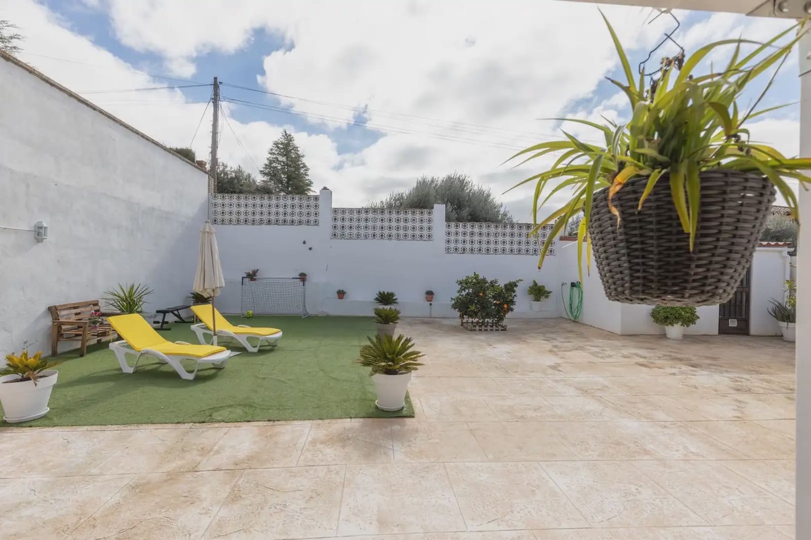 Villa/Maison à vendre à Otura avec garage - 369 000 € (Ref: 9837489)