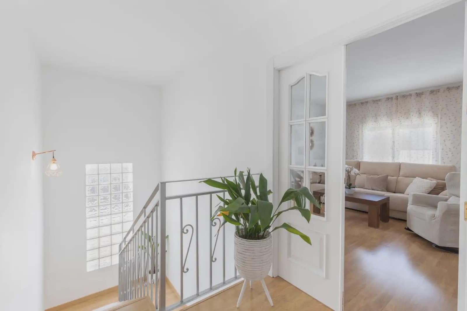 Villa/Maison à vendre à Otura avec garage - 369 000 € (Ref: 9837489)