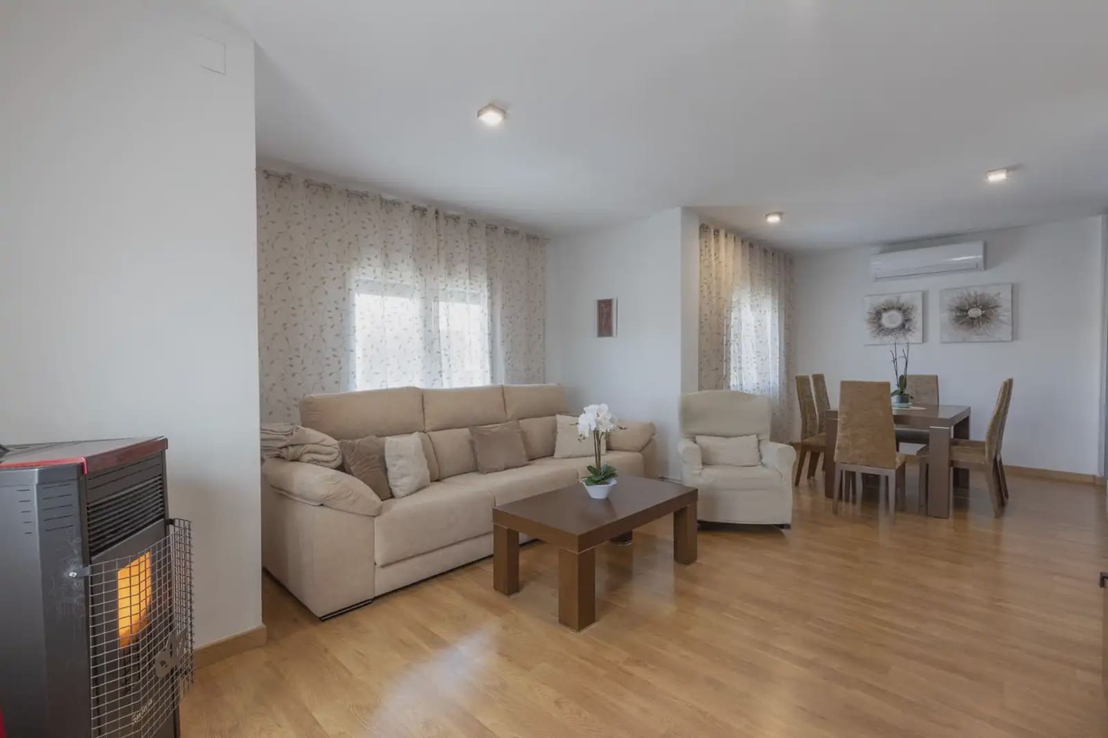 Villa/Maison à vendre à Otura avec garage - 369 000 € (Ref: 9837489)