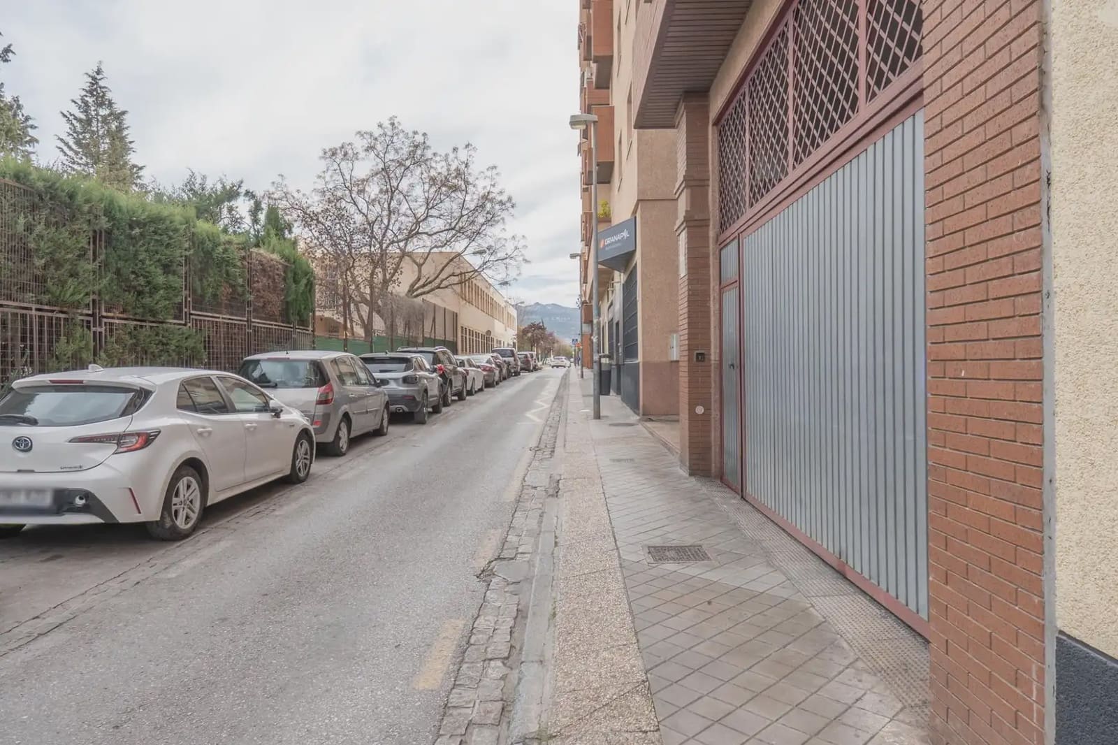 Local Comercial en Granada ciudad en venta - 118.000 € (Ref: 9837494)