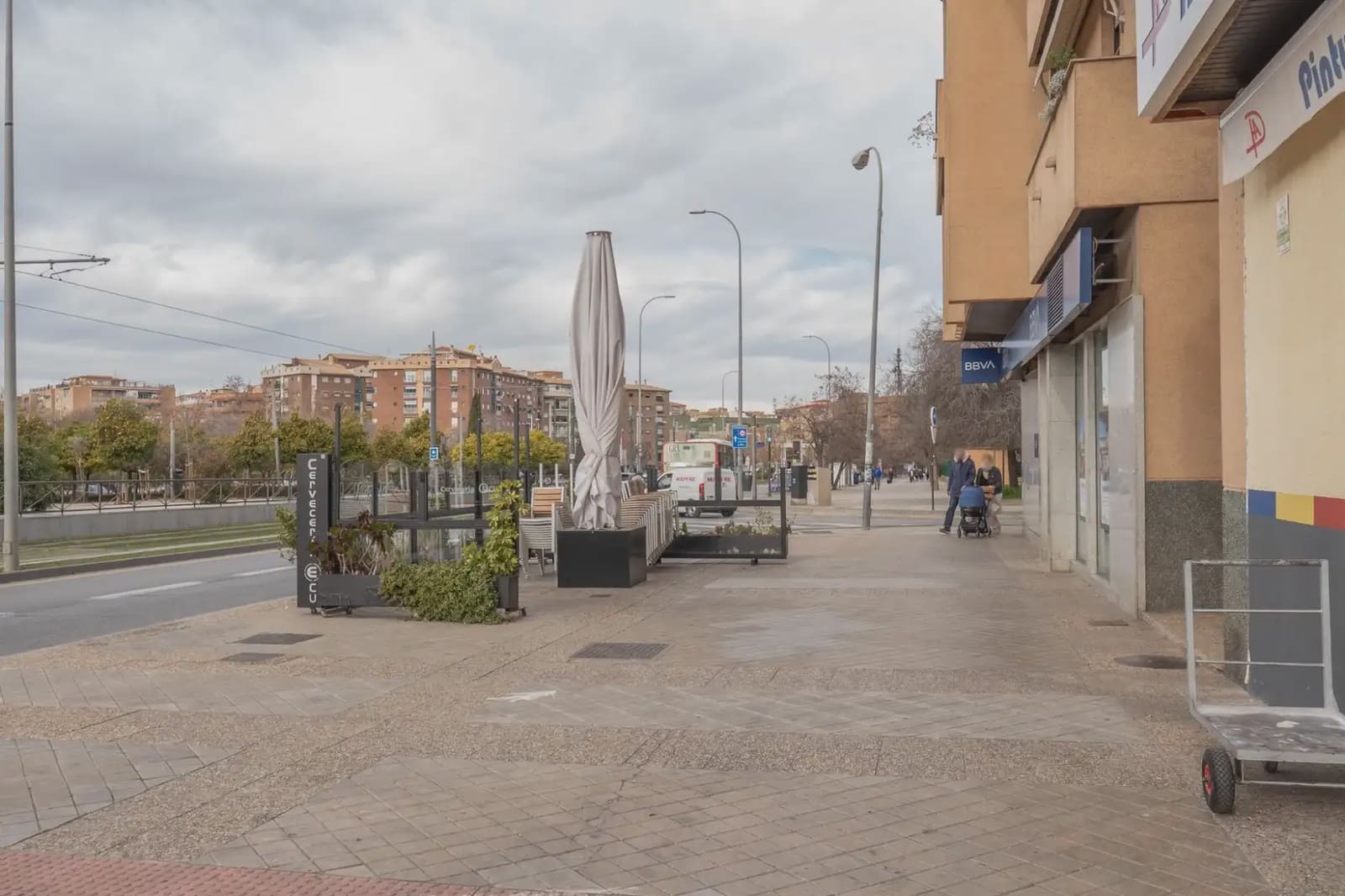 Local Comercial en Granada ciudad en venta - 118.000 € (Ref: 9837494)