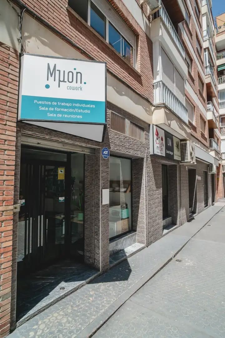 Commercieel te koop in Granada stad - € 299.000 (Ref: 9837496)