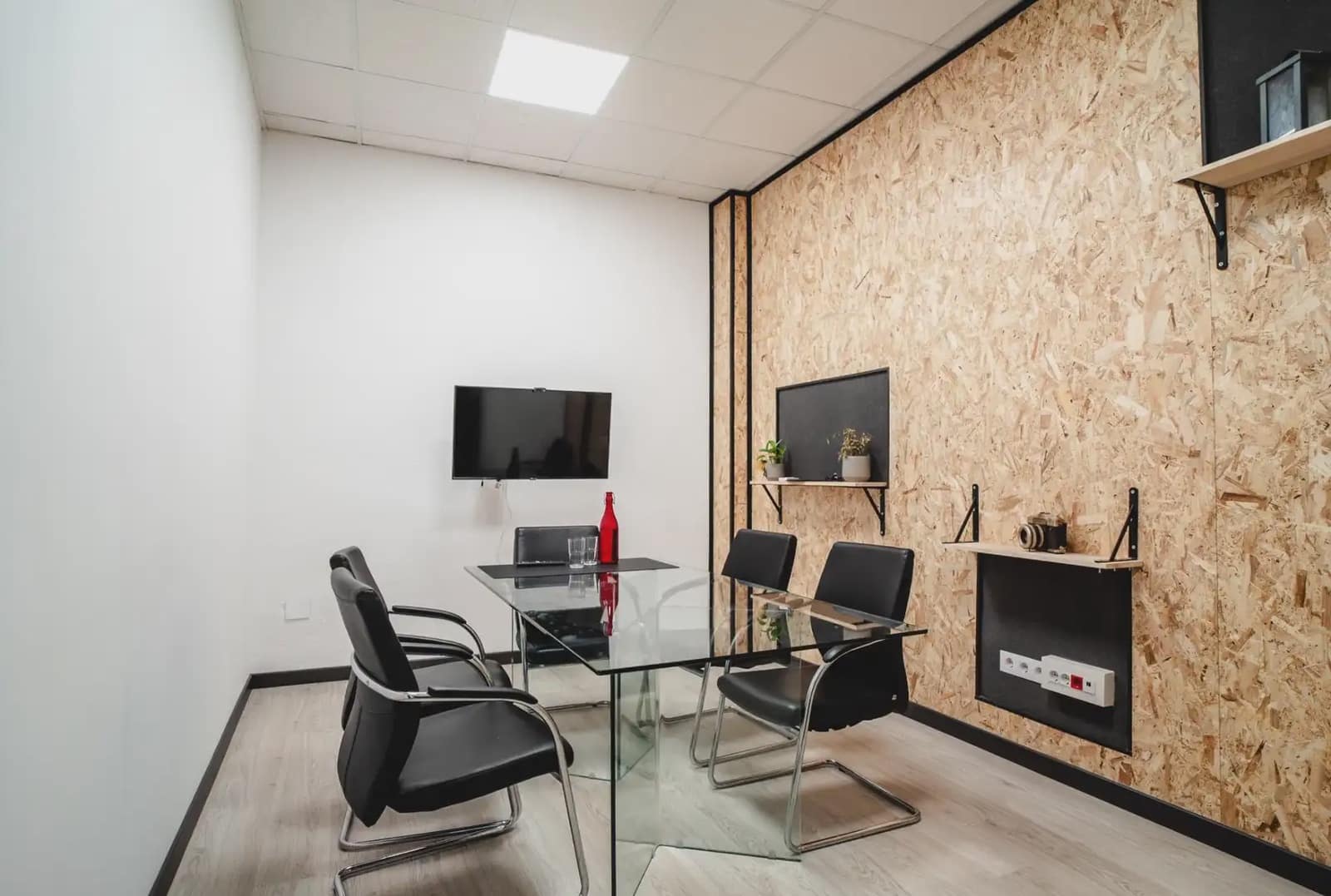Commercieel te koop in Granada stad - € 299.000 (Ref: 9837496)