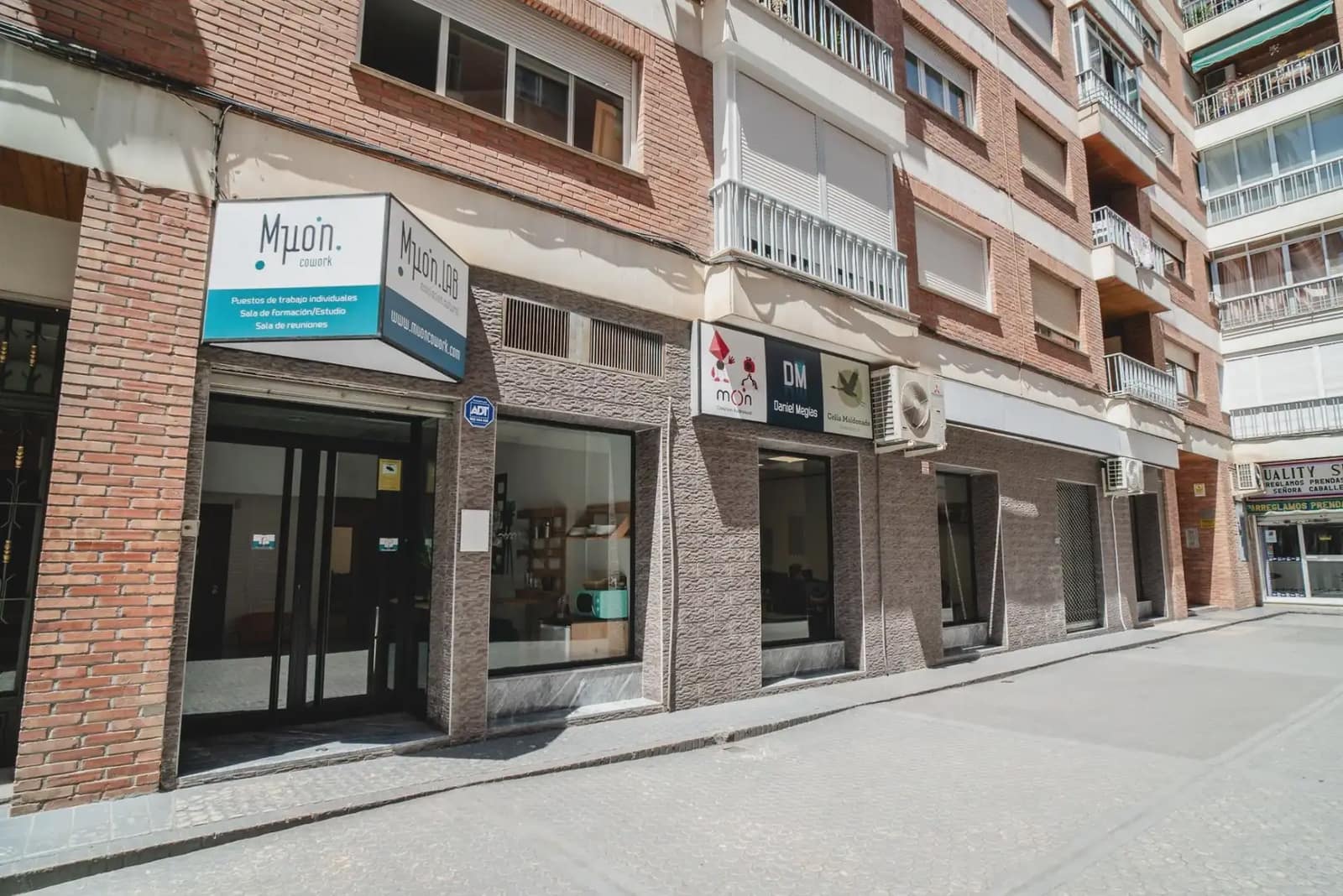 Commercieel te koop in Granada stad - € 299.000 (Ref: 9837496)