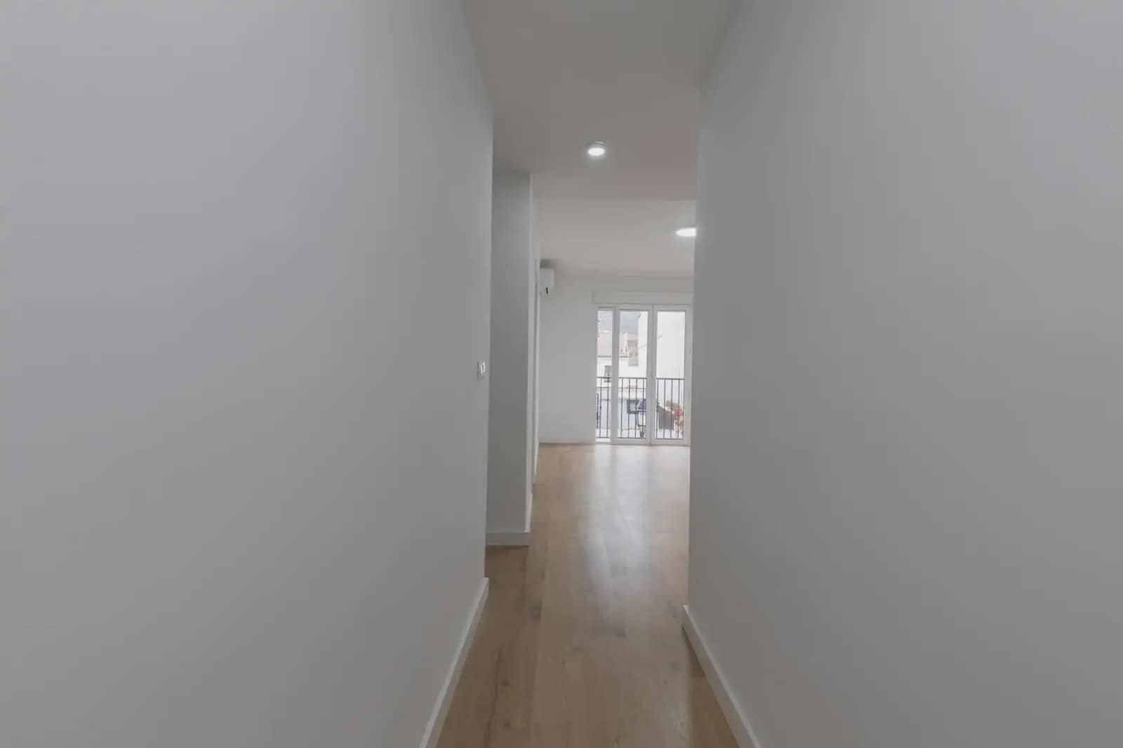 Flat for sale in Cenes de la Vega - € 144,000 (Ref: 9837498)