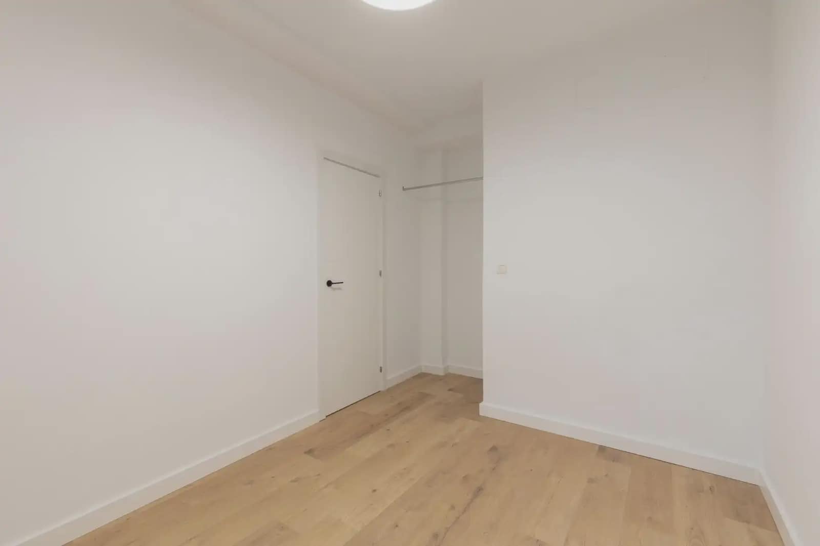 Flat for sale in Cenes de la Vega - € 144,000 (Ref: 9837498)