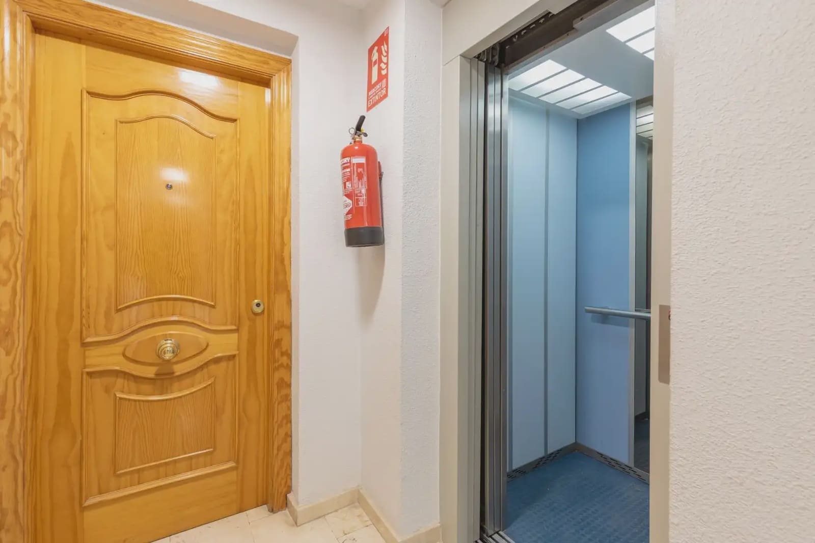 Flat for sale in Cenes de la Vega - € 144,000 (Ref: 9837498)