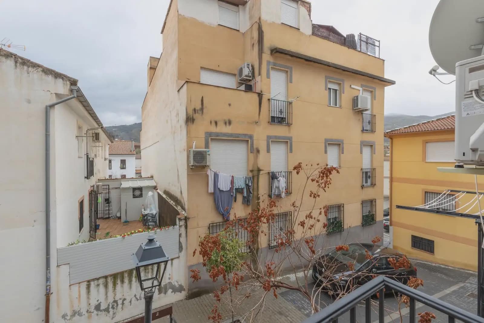 Flat for sale in Cenes de la Vega - € 144,000 (Ref: 9837498)