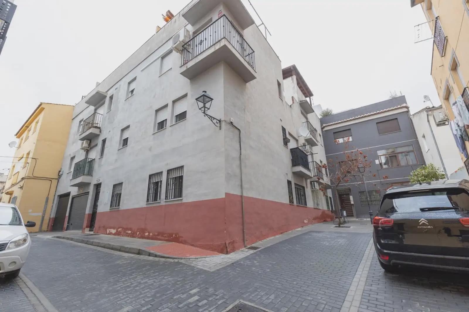 Flat for sale in Cenes de la Vega - € 144,000 (Ref: 9837498)