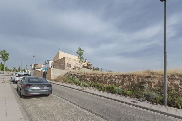 Tontti myytävänä paikassa La Zubia - 105 000 € (Ref: 9837504)