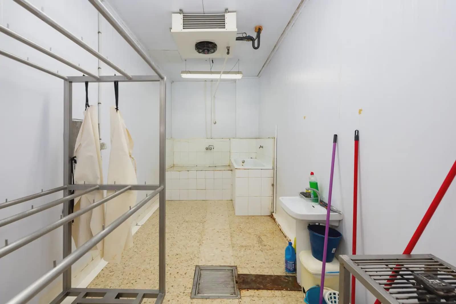 Erhverv til salg i Illora - € 230.000 (Ref: 9837505)
