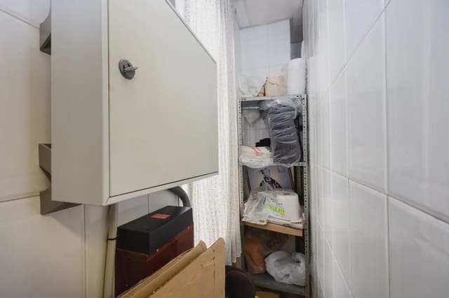 Erhverv til salg i Illora - € 230.000 (Ref: 9837505)