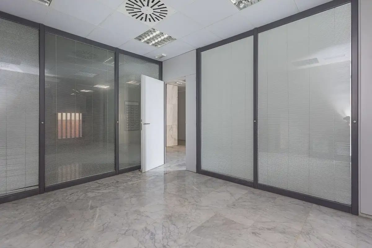 Local Comercial en Iznalloz en venta - 200.000 € (Ref: 9837509)