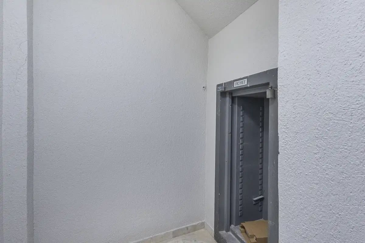 Local Comercial en Iznalloz en venta - 200.000 € (Ref: 9837509)