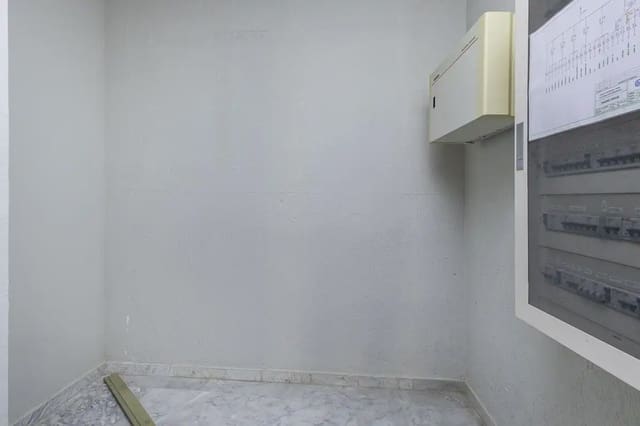 Local Comercial en Iznalloz en venta - 200.000 € (Ref: 9837509)