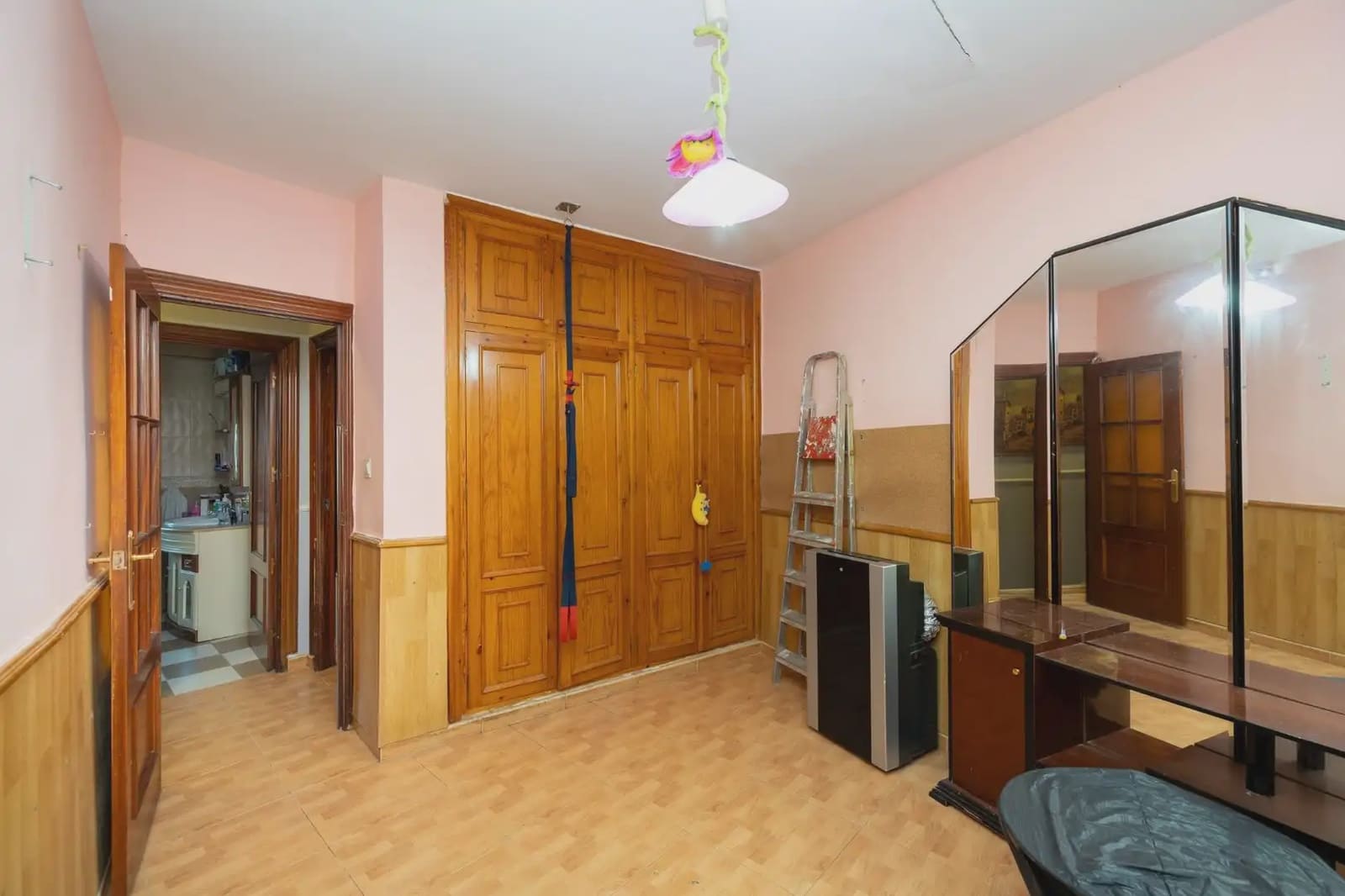 Omakotitalo myytävänä paikassa Armilla - 230 000 € (Ref: 9837512)