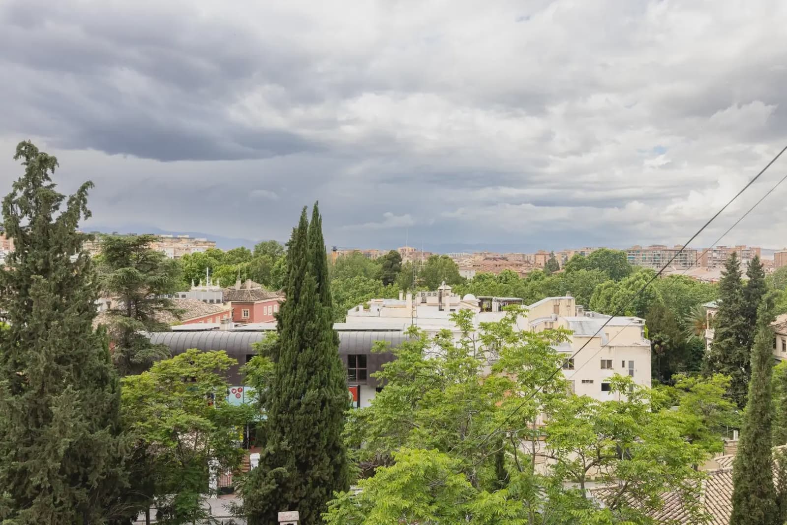 Leilighet til leie i Granada by med garasje - € 1 200 (Ref: 9837514)