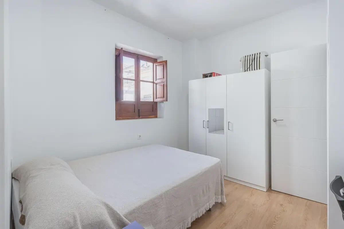 Leilighet til salgs i Granada by - € 250 000 (Ref: 9837516)