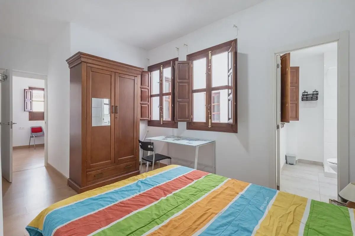 Leilighet til salgs i Granada by - € 250 000 (Ref: 9837516)