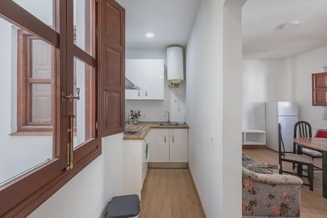 Leilighet til salgs i San Matías - Realejo, Granada by - € 250 000 (Ref: 9837516)