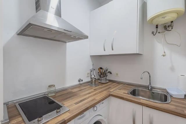 Leilighet til salgs i San Matías - Realejo, Granada by - € 250 000 (Ref: 9837516)