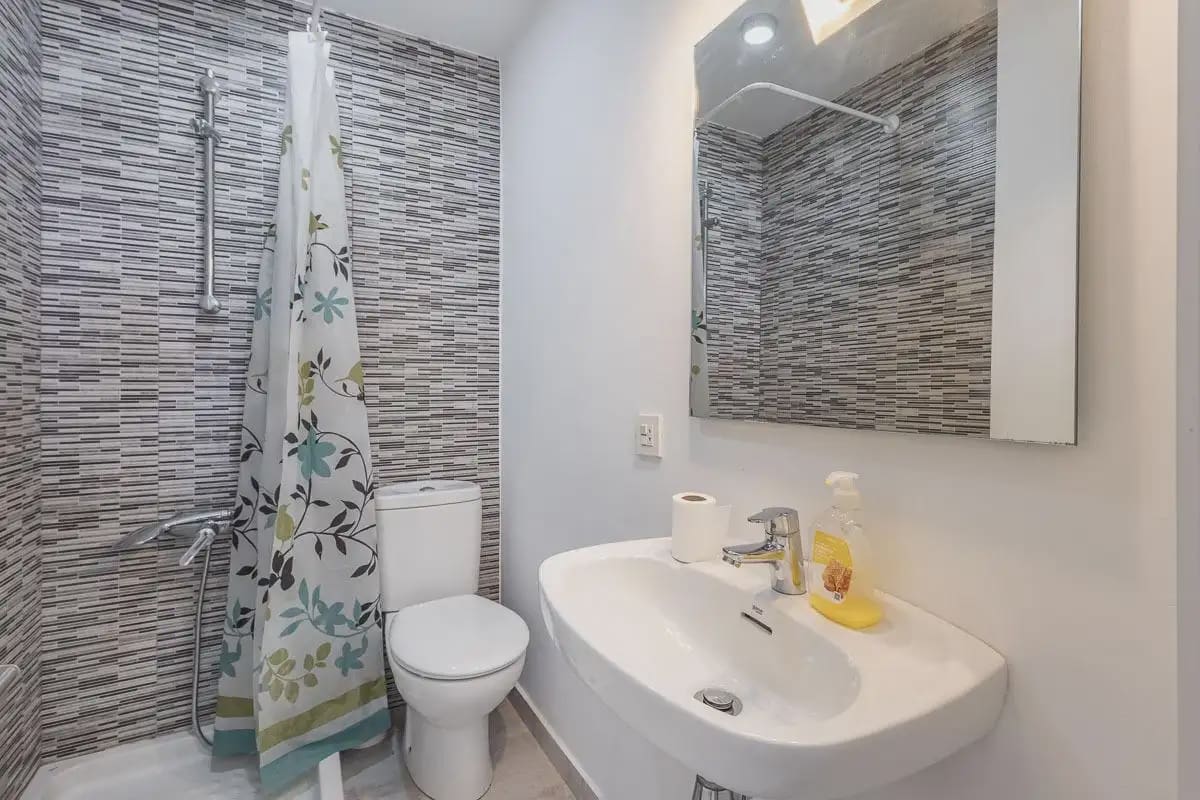 Leilighet til salgs i Granada by - € 250 000 (Ref: 9837516)