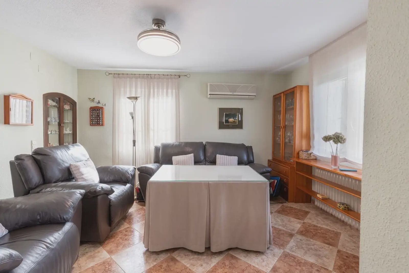 6 bedroom Villa for sale in Otura with pool garage - € 495,000 (Ref: 9837517)
