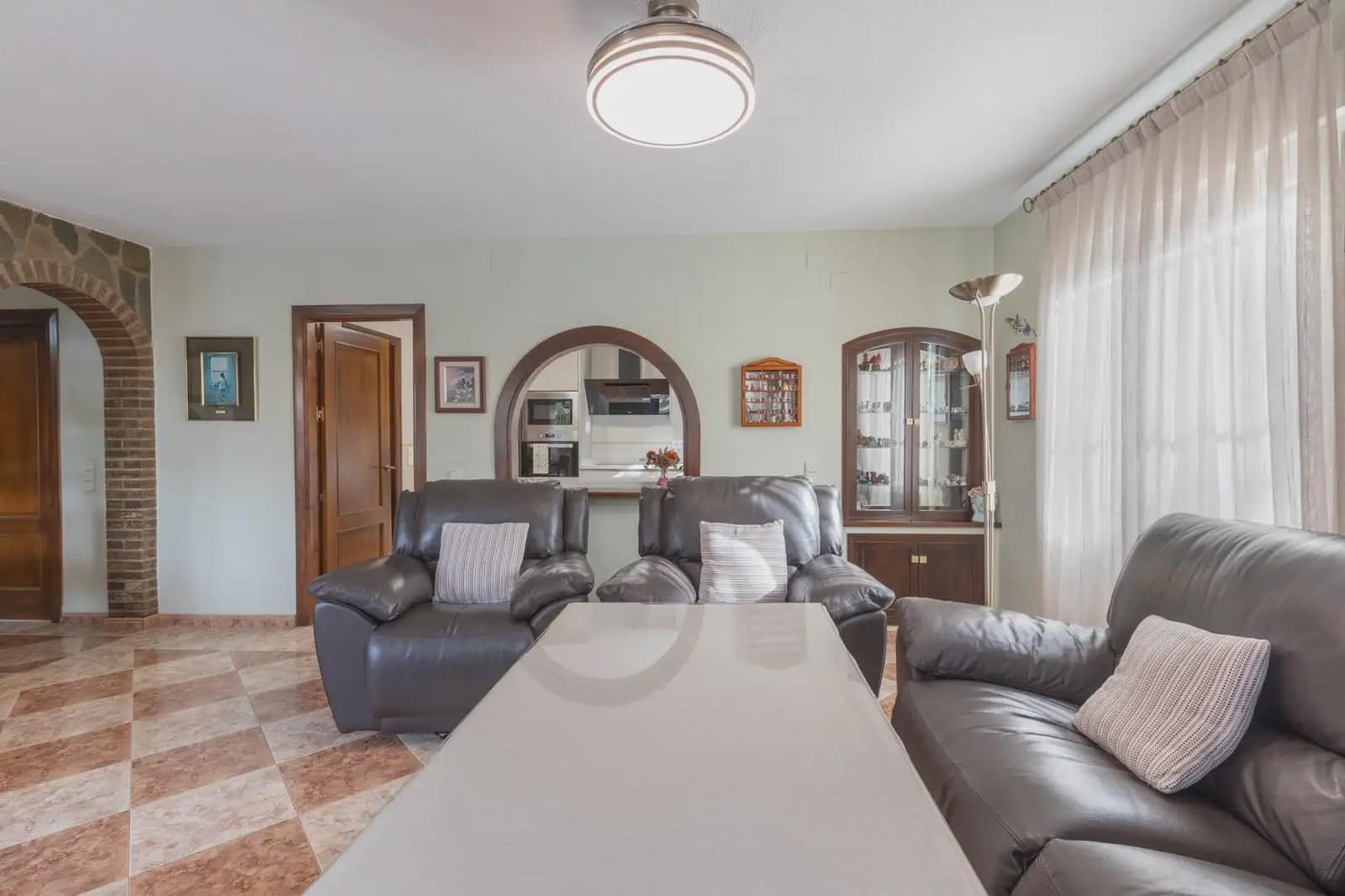6 bedroom Villa for sale in Otura with pool garage - € 495,000 (Ref: 9837517)