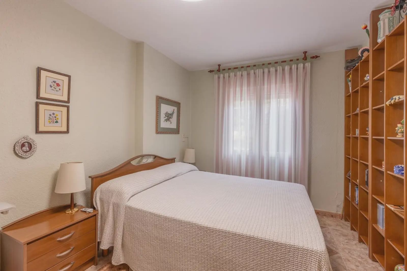 6 bedroom Villa for sale in Otura with pool garage - € 495,000 (Ref: 9837517)