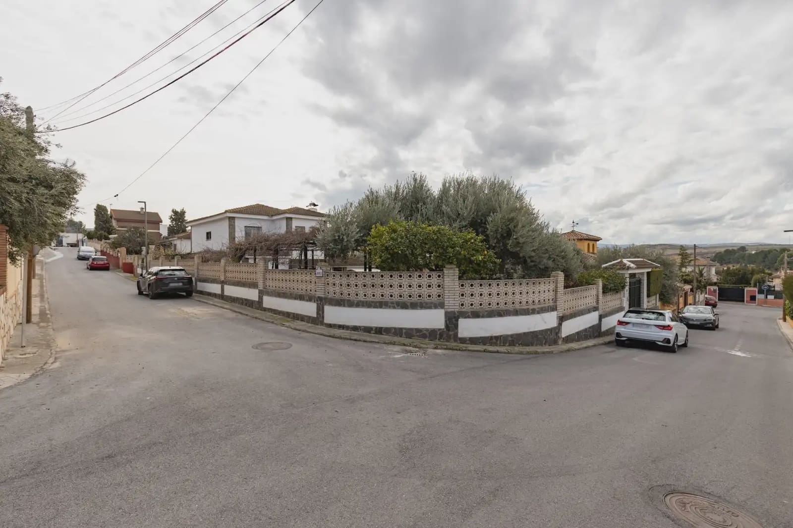 6 bedroom Villa for sale in Otura with pool garage - € 495,000 (Ref: 9837517)