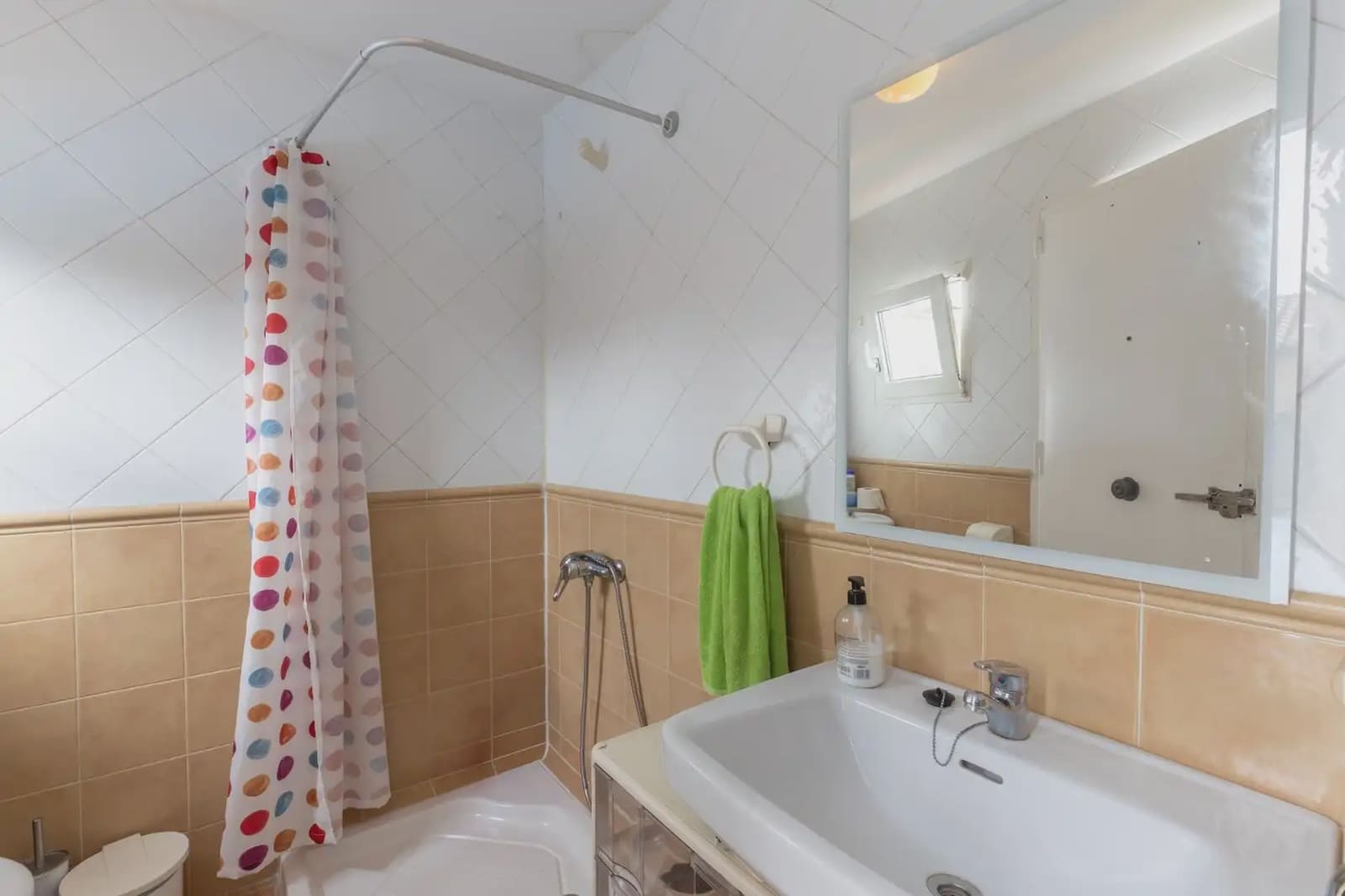 6 bedroom Villa for sale in Otura with pool garage - € 495,000 (Ref: 9837517)