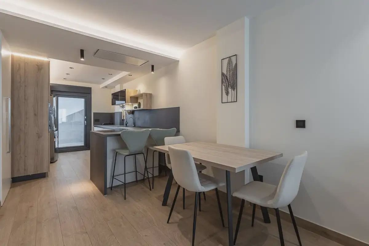 Rækkehus til salg i Albolote med garage - € 375.000 (Ref: 9837519)