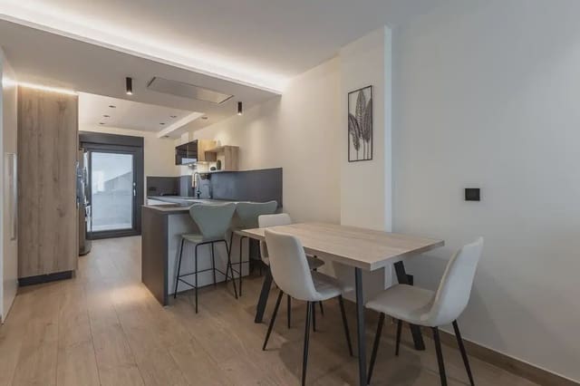 Villetta a Schiera in vendita in Albolote con garage - 375.000 € (Rif: 9837519)
