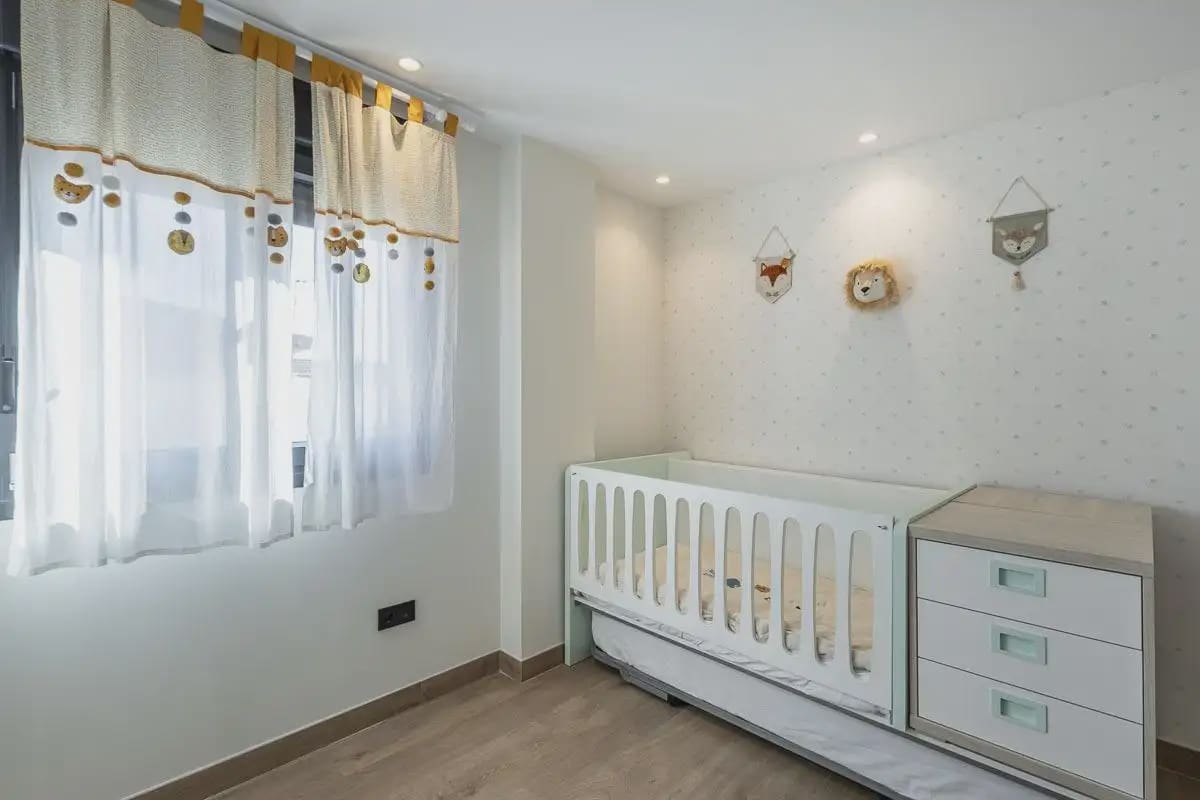Rækkehus til salg i Albolote med garage - € 375.000 (Ref: 9837519)