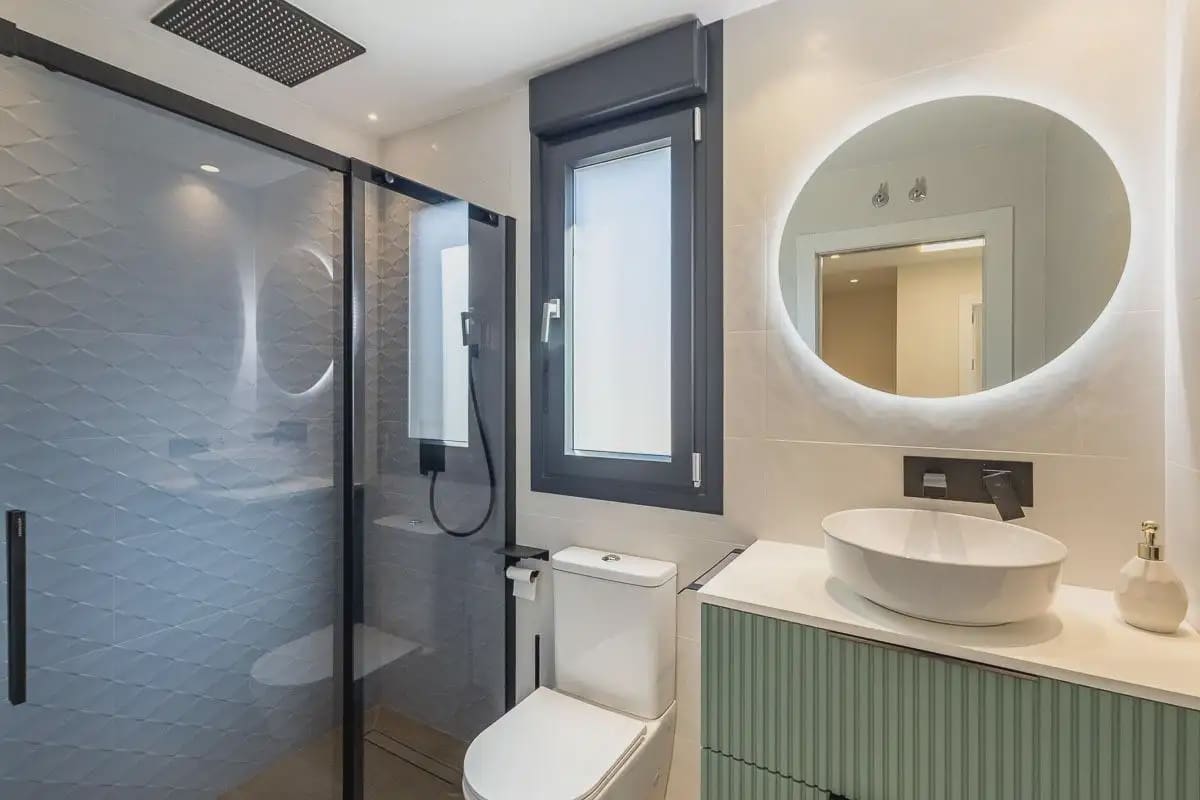 Rækkehus til salg i Albolote med garage - € 375.000 (Ref: 9837519)