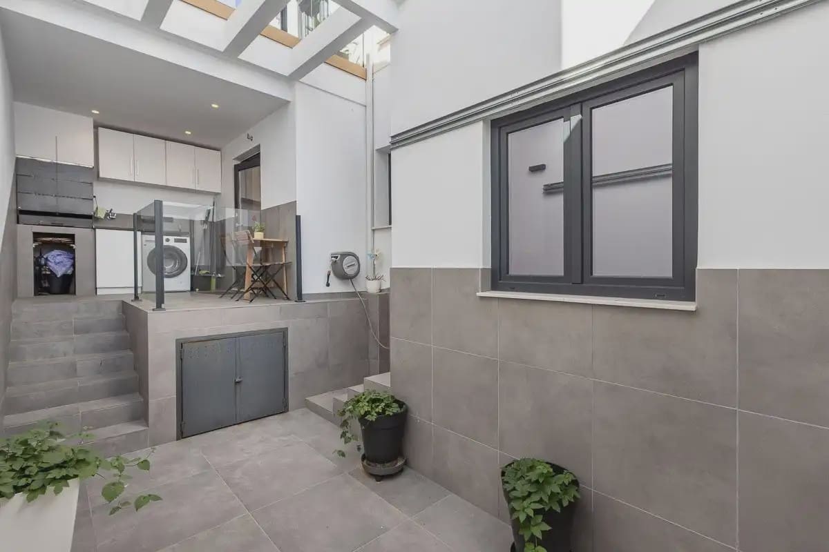 Rækkehus til salg i Albolote med garage - € 375.000 (Ref: 9837519)