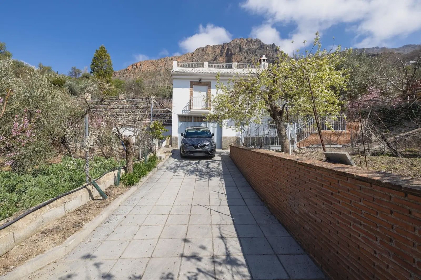 Finca/Country House for sale in Guejar Sierra with pool garage - € 430,000 (Ref: 9837520)