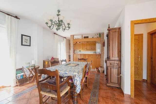 Finca/Landehus til salg i Güéjar Sierra med swimmingpool garage - € 430.000 (Ref: 9837520)