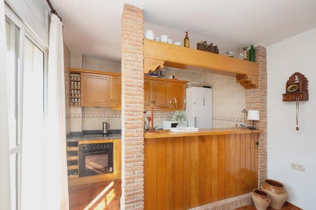 Finca/Landehus til salg i Güéjar Sierra med swimmingpool garage - € 430.000 (Ref: 9837520)