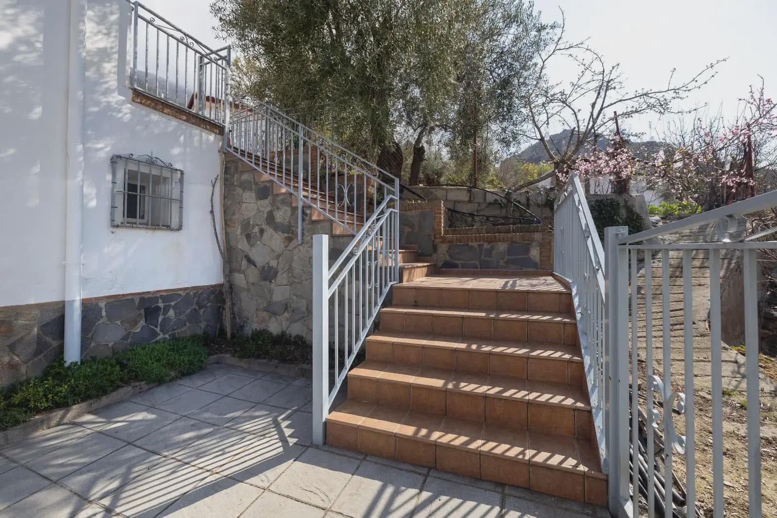 Finca/Country House for sale in Guejar Sierra with pool garage - € 430,000 (Ref: 9837520)
